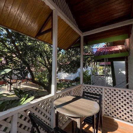 Los Gavilanes Hotel Пукальпа Экстерьер фото